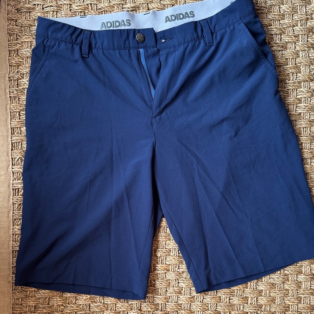 Adidas Men's Navy Athletic lightweight Shorts. Ideal for golf